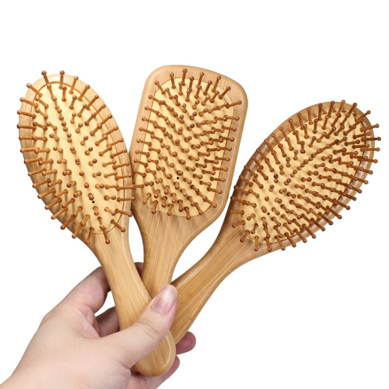 Brosse à cheveux pour femmes avec effet massant en bambou